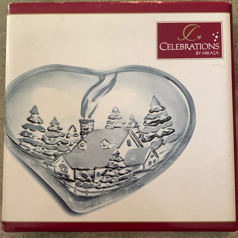 HEART Shape Vintage Christmas Candy Trinket Dish Poinsettia